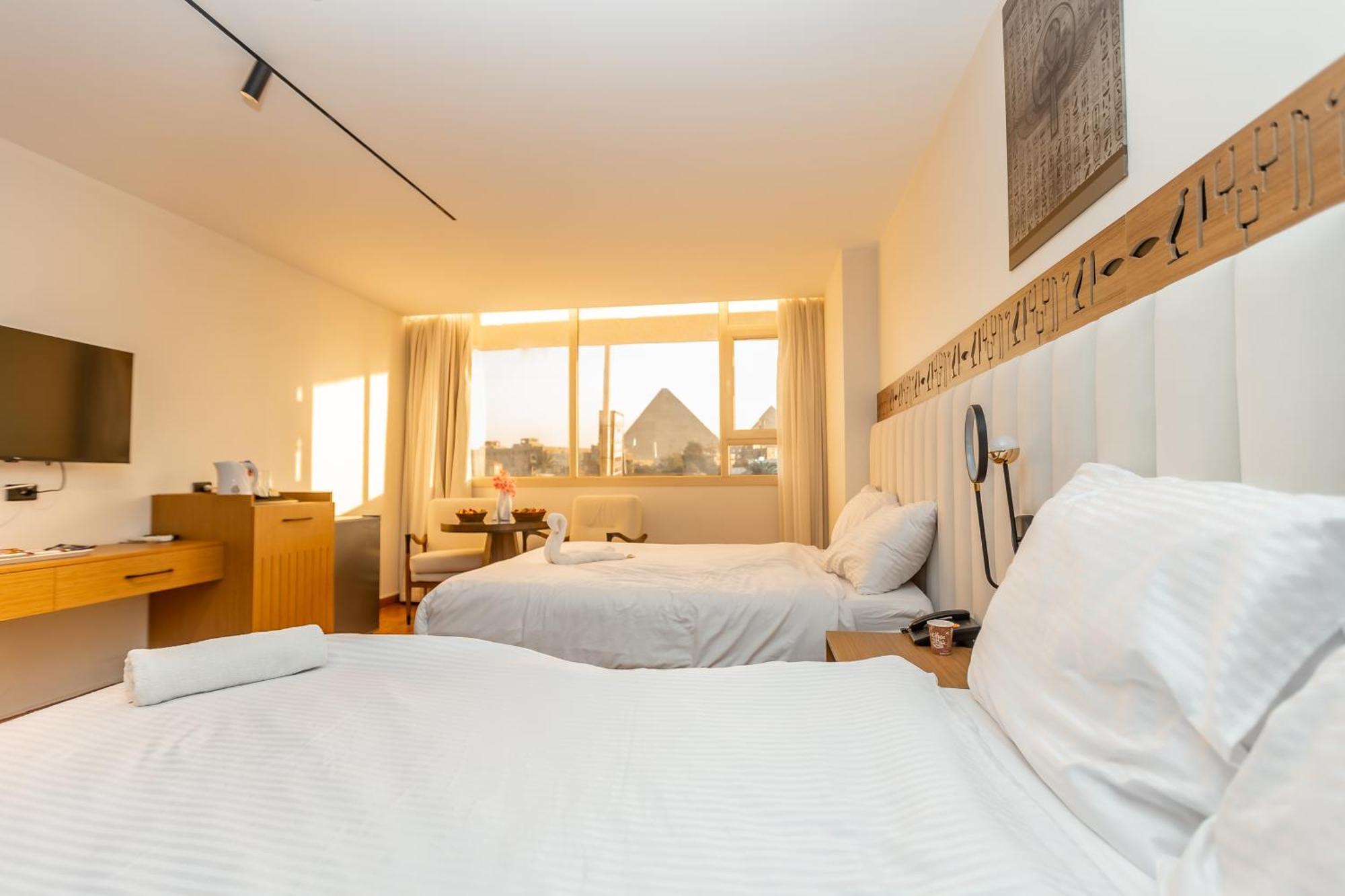 Superior Pyramids Inn Al Kawm al Akhdar Exterior photo