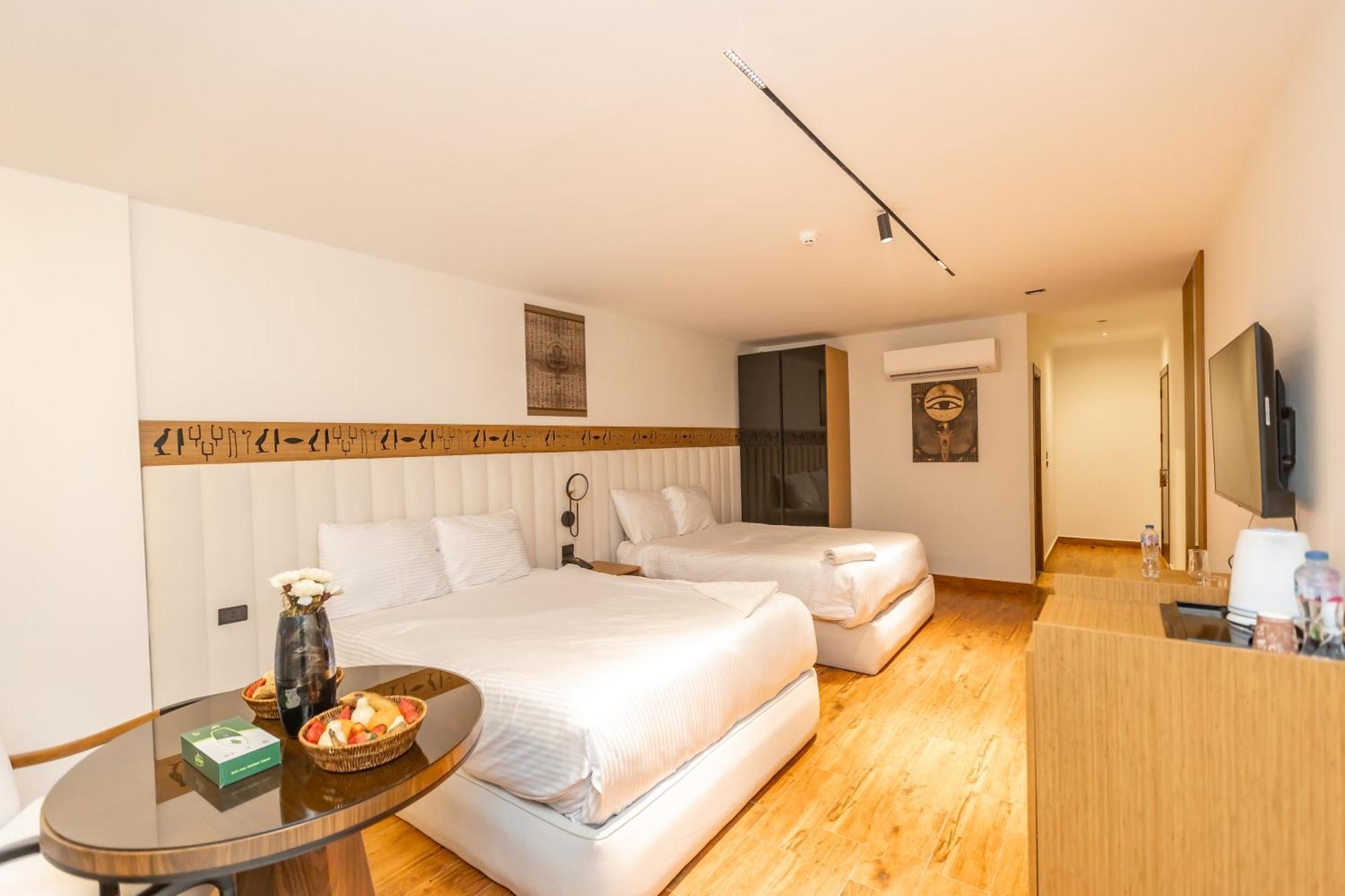 Superior Pyramids Inn Al Kawm al Akhdar Exterior photo