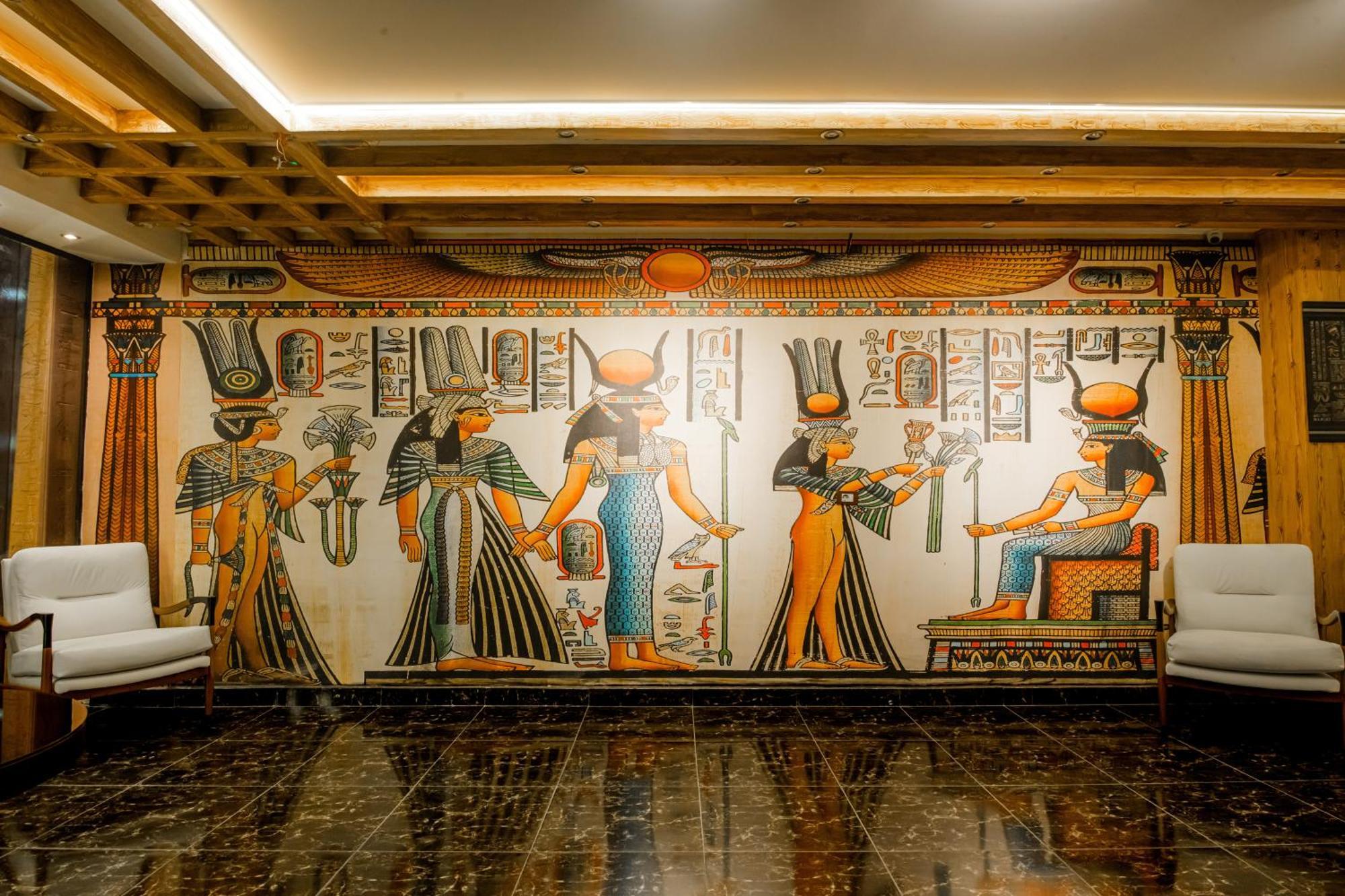 Superior Pyramids Inn Al Kawm al Akhdar Exterior photo